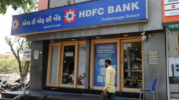 Parent HDFC to merge with HDFC Bank
