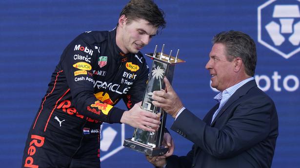 Max Verstappen remporte le premier titre du Grand Prix de Miami