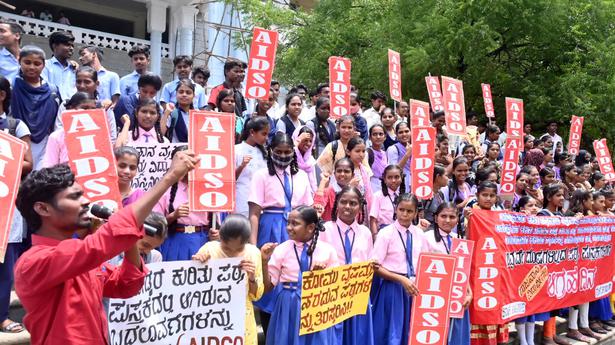 Students take to streets demanding withdrawal of revised textbooks