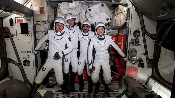 SpaceX brings 4 astronauts home with midnight splashdown