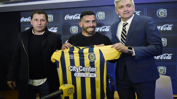 Carlos Tévez appointed coach of Rosario Central weeks after retirement as player