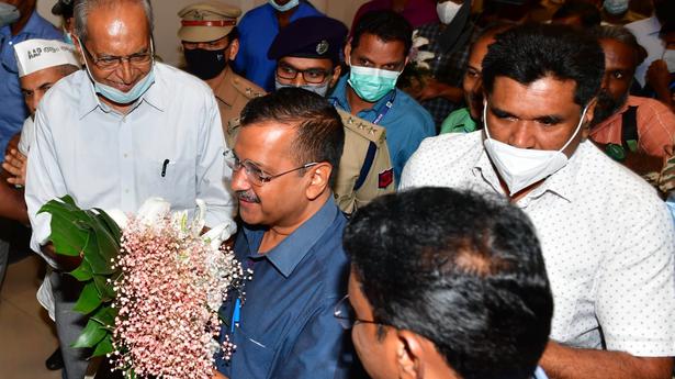 Arvind Kejriwal arrives in Kochi