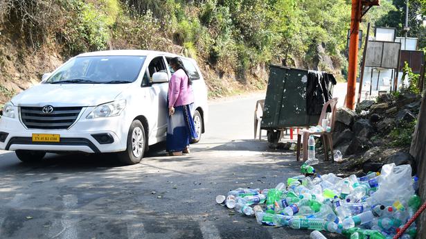 Vehicle checks for banned plastics under way in Kodaikanal