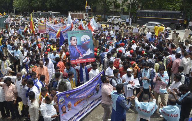
Hundreds protest against textbooks revised by Chakrathirtha committee
