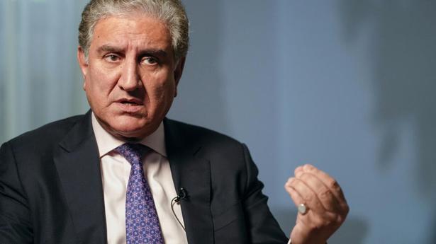 Pakistan FM Qureshi, ISI chief in Kabul for talks with Taliban