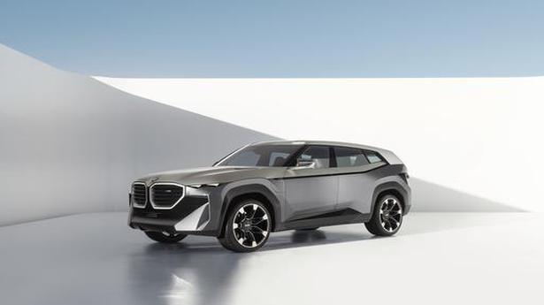 BMW Concept XM SUV previews bespoke M SUV