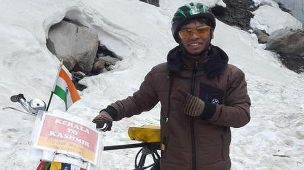 Nidhin Maliyekkal cycled from Kerala to Kashmir, selling tea to fund his trip