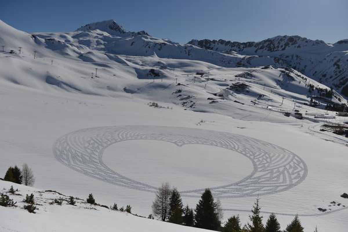 From France to South America, this artist creates art with snowshoes and a rake