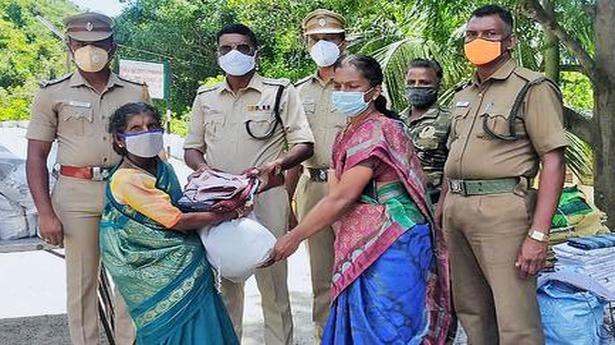 Rural police reach out to people hit by lockdown in Coimbatore