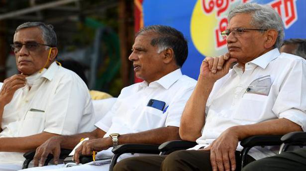 CPI (M) working to defeat BJP-AIADMK alliance: Yechury