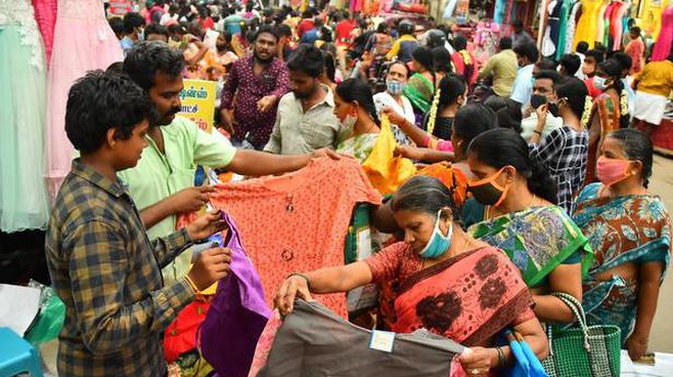 Market areas abuzz with festival shopping
