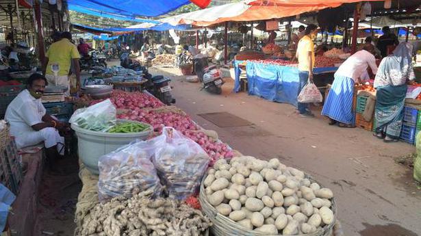 Markets in Erode witness less crowd ahead of total lockdown