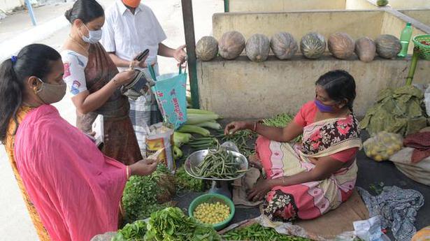 Vegetable price drops at Erode Uzhavar Sandhai