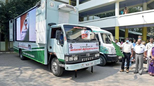 Erode Collector flags off mobile LEDunits to raise awareness on voting