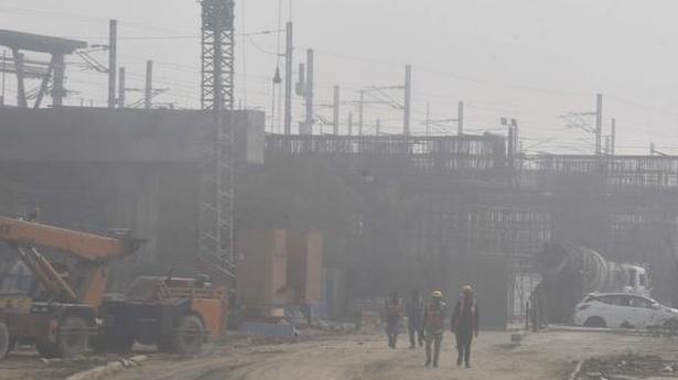 Delhi's maximum temperature settles at 19.5° C, air quality 'poor'
