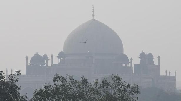 Smog cover over Delhi-NCR; air quality severe amid unhelpful meteorological conditions