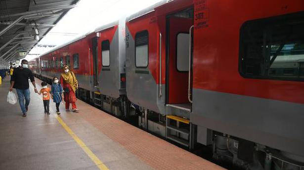 Mangala Express begins operating with new rake
