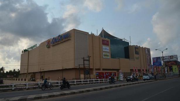 Parking fee at Lulu mall challenged before HC