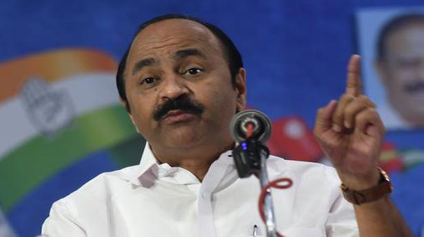 Opposition leader Satheesan slams Kerala Governor, CM over Lokayukta ordinance