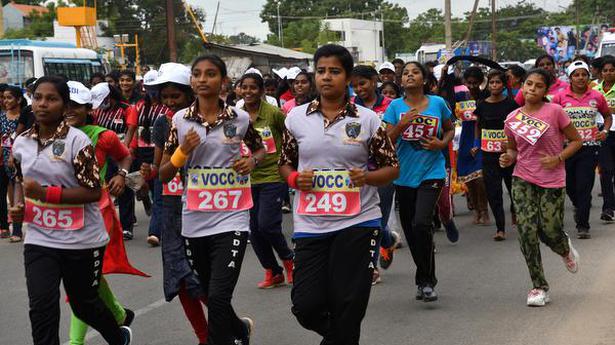 Mini marathon held to mark birth anniversary of VOC