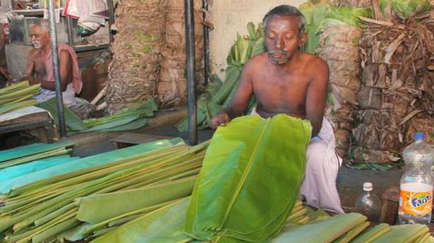 Prices of banana leaves crash due to low demand