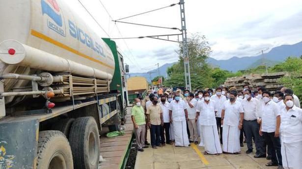 79.30 MT of liquid oxygen arrives in Madurai