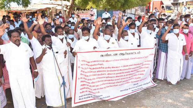 Mechanised boat fishermen stage demo