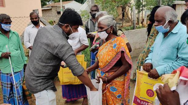 Restaurateur gives away biryani to the needy