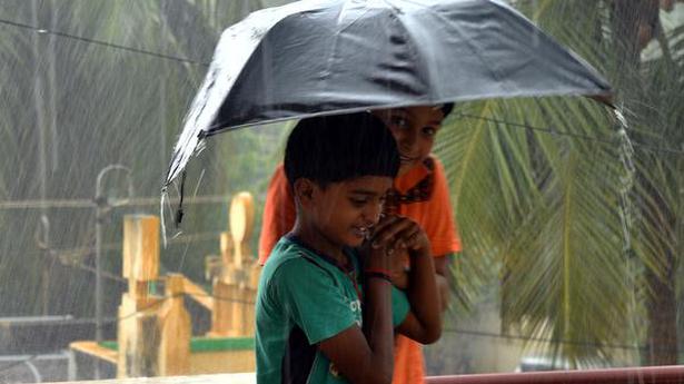 Widespread rain in southern districts