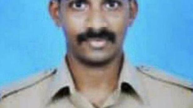 Home Guard dies as car rams stationary gas tanker at Udayavara in Udupi