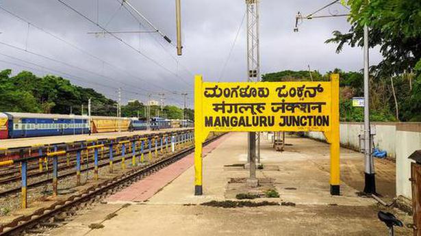 Train patrons seek revision of Bengaluru-Mangaluru day train timings