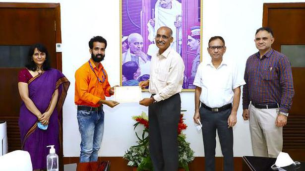 Southern Railway felicitates track maintainers for exemplary work