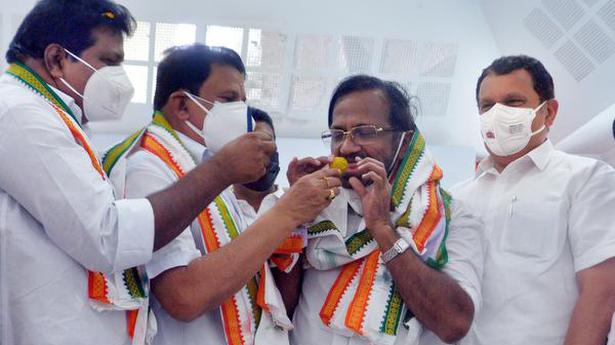 Congress party must bring back those who left party owing to differences, says K. Muraleedharan