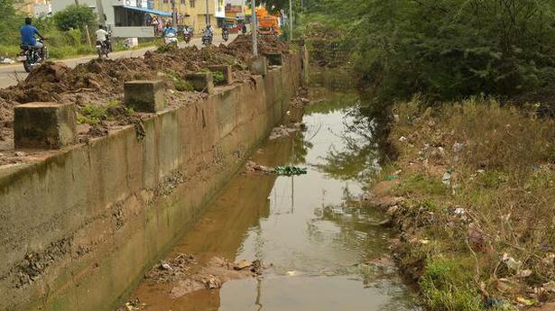 Civic body undertakes temporary measures to drain water