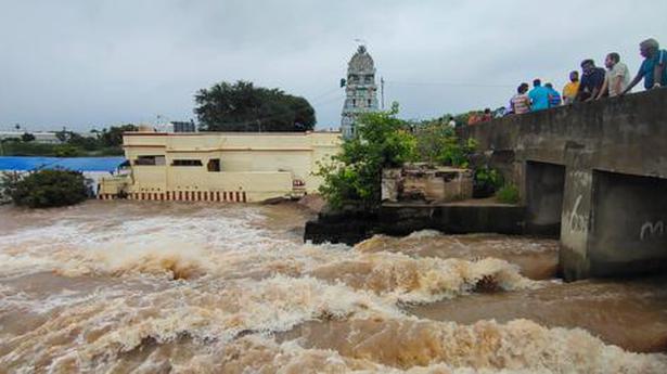 Rain water of up to 10,000 cusecs to be diverted into Kollidam river from Monday evening