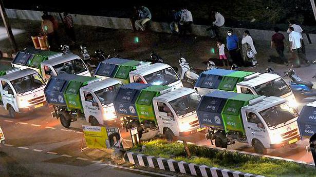 292 garbage collection vehicles distributed to all wards in city