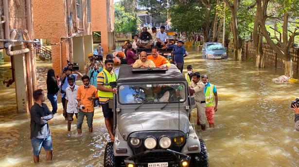 CM visits flooded Kendriya Vihar