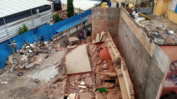 Watch | Building collapses at Lakkasandra in Bengaluru