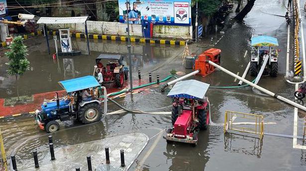 Chennai Corporation receives 1,482 rain-related complaints on helpline on Saturday