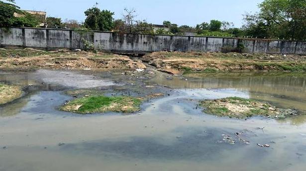 ‘Ottiyambakkam rainwater canal carries sewage’