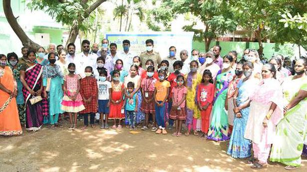 Tansi Nagar RWA helps students of a neighbourhood school