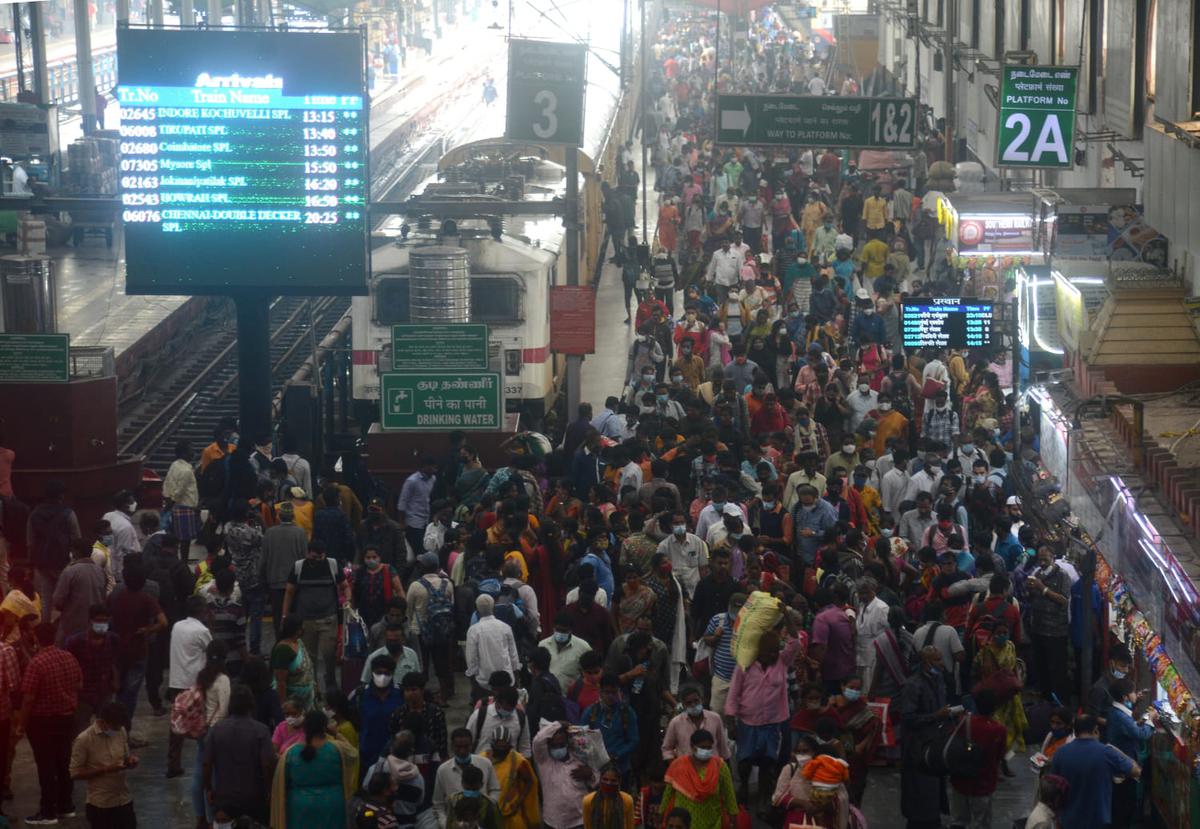 The Puratchi Thalaivar Dr. M.G. Ramachandran Central Railway Station (Chennai Central) is witnessing heavy crowd on Wednesday.
