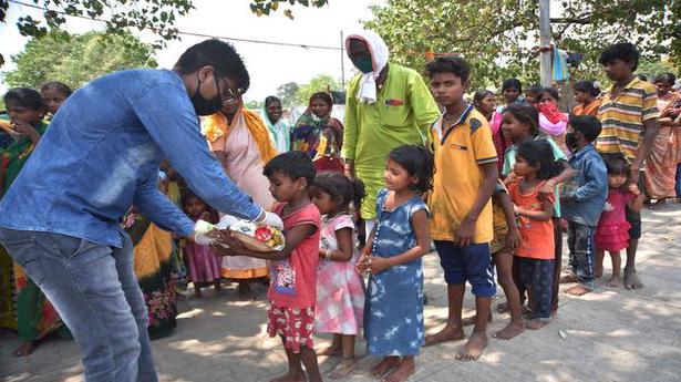 Coronavirus: These NGO’s are working around lockdown restrictions to feed the needy - The Hindu