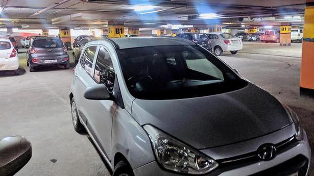 Corpn. warns of action against malls charging parking fees