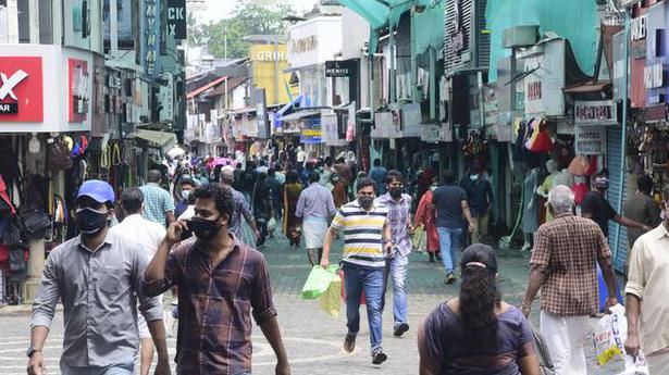 Kozhikode witnesses heavy rush in public places