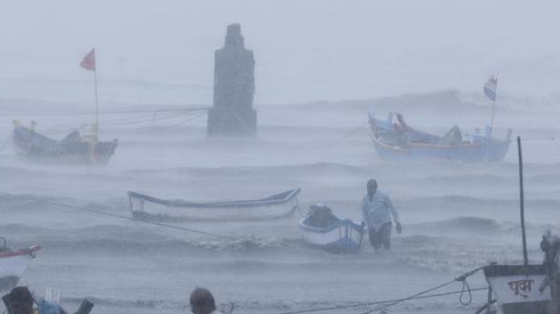 Cyclone Tauktae | 60 rescued from Barge P305 off Bombay High area, ops to continue