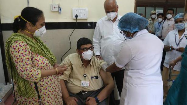 Data | Tamil Nadu and Punjab falling behind other States in COVID-19 vaccination drive