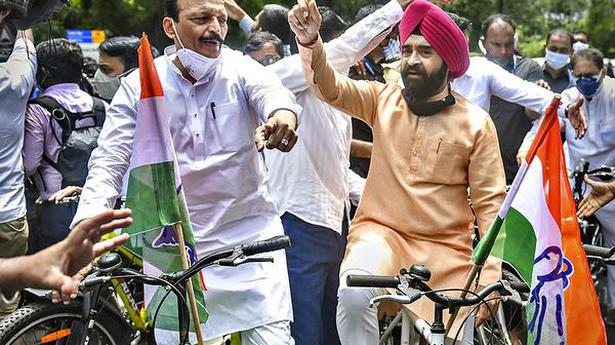 Maharashtra Congress holds cycle rallies to protest fuel price hike