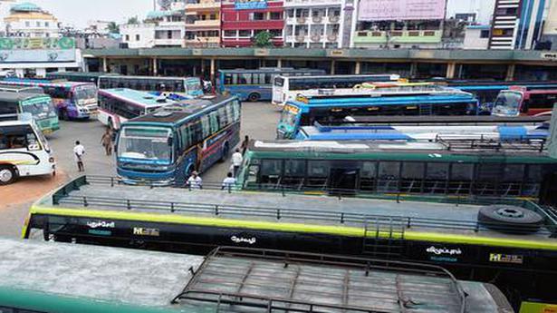 U.T. Matters | Orleanpet bus terminus in a mess due to lack of space