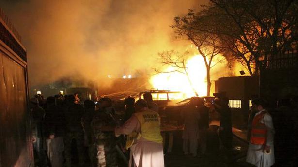 Bombing in hotel parking lot kills at least 4 in SW Pakistan